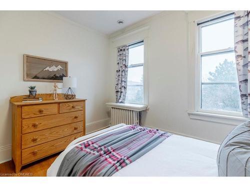 140 Markland Street, Hamilton, ON - Indoor Photo Showing Bedroom