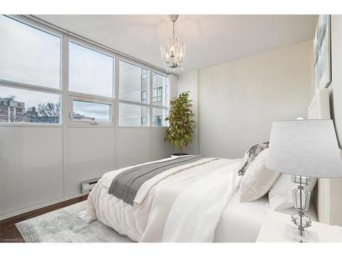 505-2323 Confederation Parkway, Mississauga, ON - Indoor Photo Showing Bedroom