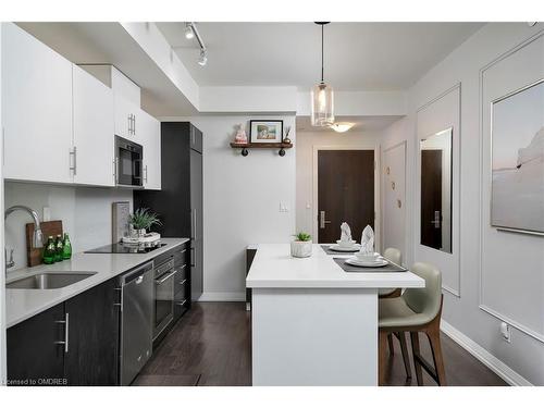 1101-460 Adelaide Street E, Toronto, ON - Indoor Photo Showing Kitchen With Upgraded Kitchen