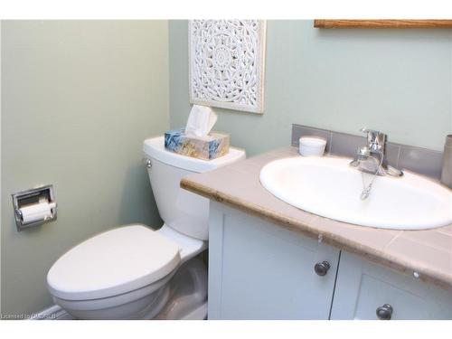 506-81 Millside Drive, Milton, ON - Indoor Photo Showing Bathroom