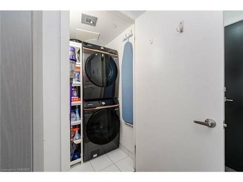 A629-5230 Dundas Street, Burlington, ON - Indoor Photo Showing Laundry Room