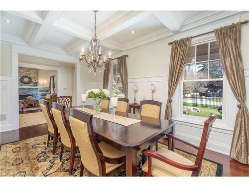 80 Cox Drive, Oakville, ON - Indoor Photo Showing Dining Room