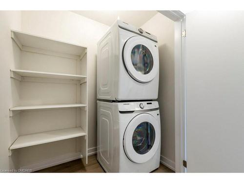 1363 Kaniv Street, Oakville, ON - Indoor Photo Showing Laundry Room