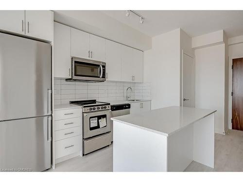 415-509 Dundas Street W, Oakville, ON - Indoor Photo Showing Kitchen With Stainless Steel Kitchen With Upgraded Kitchen