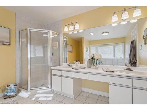 1292 Grainer Court, Oakville, ON - Indoor Photo Showing Bathroom