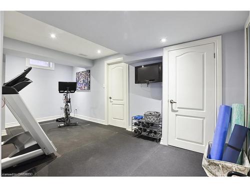 174 Tawny Crescent, Oakville, ON - Indoor Photo Showing Gym Room