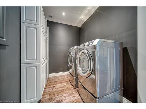44 Royal Henley Boulevard, St. Catharines, ON - Indoor Photo Showing Laundry Room