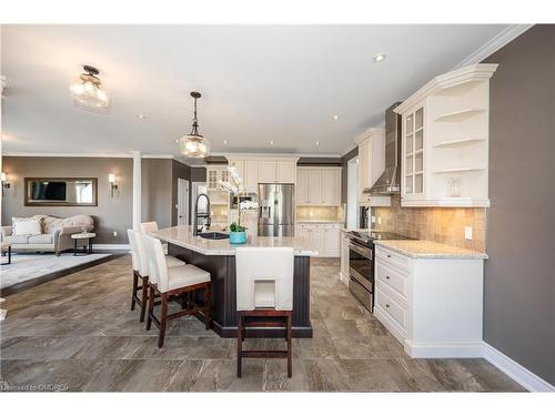 100 Chesswood Trail, Flamborough, ON - Indoor Photo Showing Dining Room