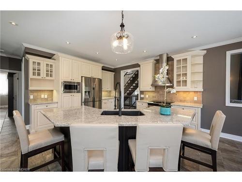 100 Chesswood Trail, Flamborough, ON - Indoor Photo Showing Dining Room