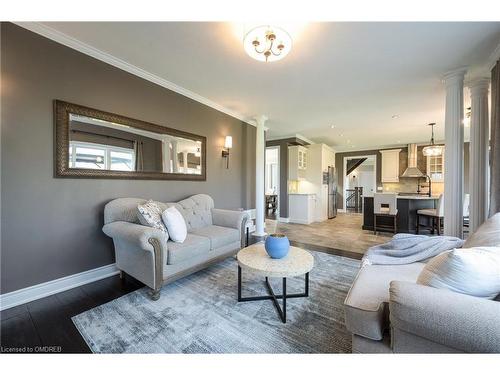 100 Chesswood Trail, Flamborough, ON - Indoor Photo Showing Living Room
