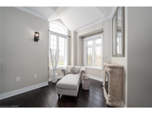 100 Chesswood Trail, Flamborough, ON - Indoor Photo Showing Bedroom