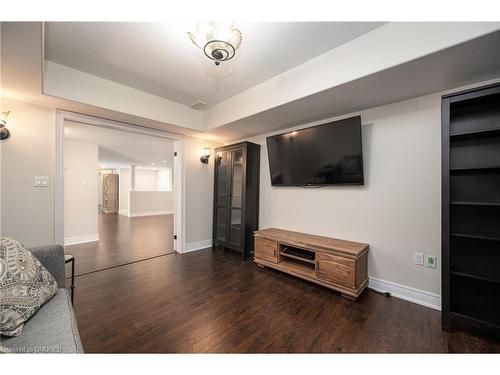 100 Chesswood Trail, Flamborough, ON - Indoor Photo Showing Other Room