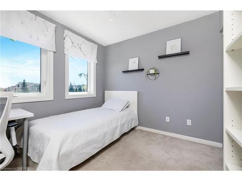 1595 Evans Terrace, Milton, ON - Indoor Photo Showing Bedroom