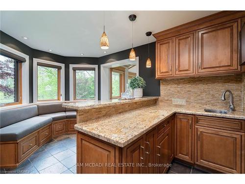 3240 River Road, Haldimand, ON - Indoor Photo Showing Kitchen