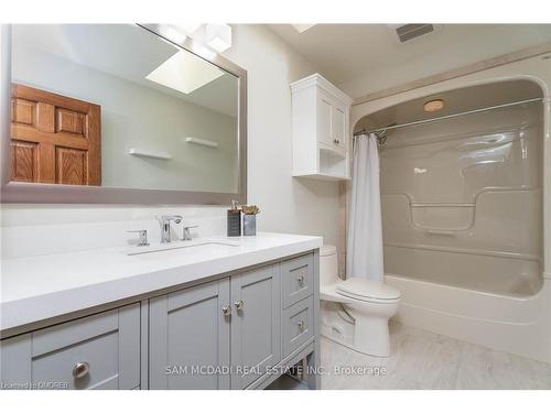 3240 River Road, Haldimand, ON - Indoor Photo Showing Bathroom