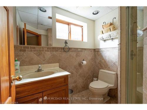 3240 River Road, Haldimand, ON - Indoor Photo Showing Bathroom