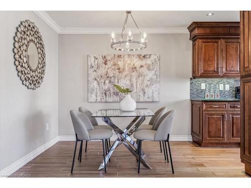 3685 Golden Locust Drive, Mississauga, ON - Indoor Photo Showing Dining Room