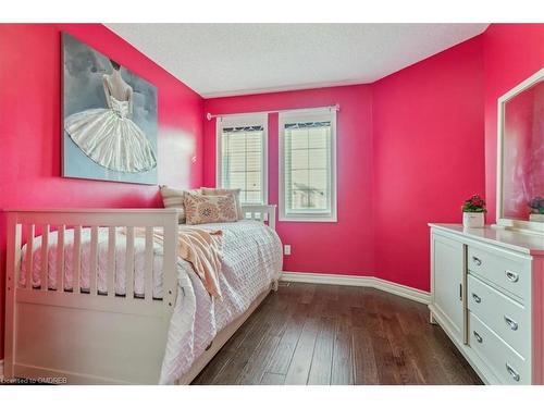 3685 Golden Locust Drive, Mississauga, ON - Indoor Photo Showing Bedroom