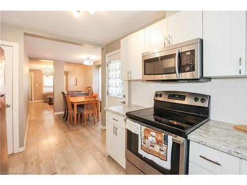 6295 Ker Street, Niagara Falls, ON - Indoor Photo Showing Kitchen