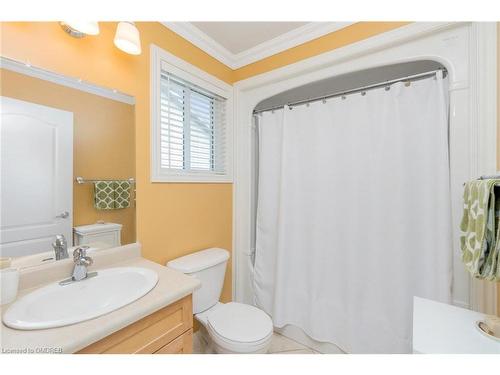 10 Costigan Court, Georgetown, ON - Indoor Photo Showing Bathroom