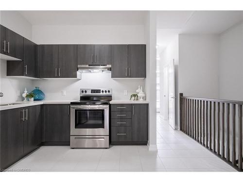 52-550 Grey Street, Brantford, ON - Indoor Photo Showing Kitchen With Upgraded Kitchen