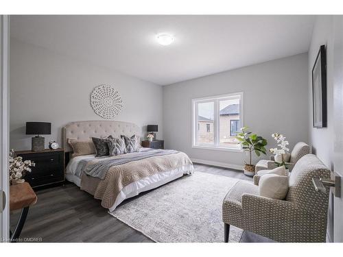 52-550 Grey Street, Brantford, ON - Indoor Photo Showing Bedroom
