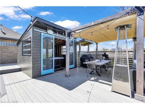 800 Watson Road S, Puslinch, ON - Outdoor With Deck Patio Veranda