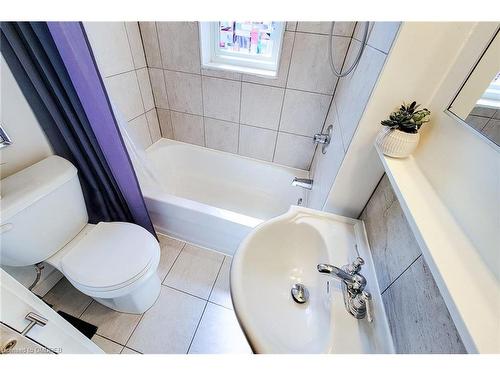 1468 Barton Street E, Hamilton, ON - Indoor Photo Showing Bathroom