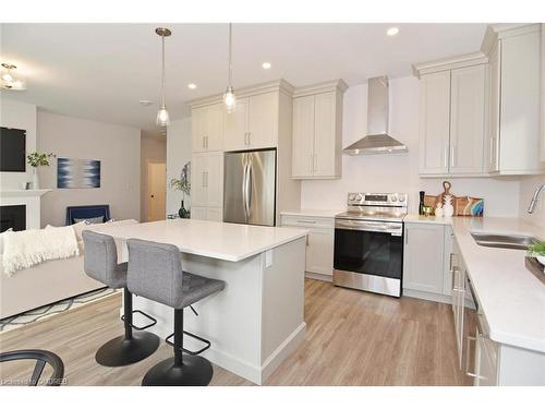 403 Breakwater Boulevard, Port Stanley, ON - Indoor Photo Showing Kitchen With Double Sink With Upgraded Kitchen