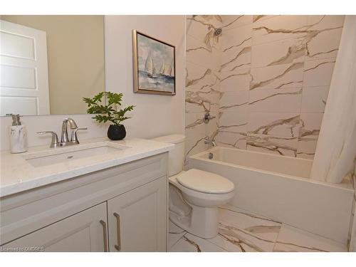 403 Breakwater Boulevard, Port Stanley, ON - Indoor Photo Showing Bathroom