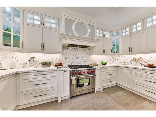 431 Fourth Line, Oakville, ON - Indoor Photo Showing Kitchen With Upgraded Kitchen