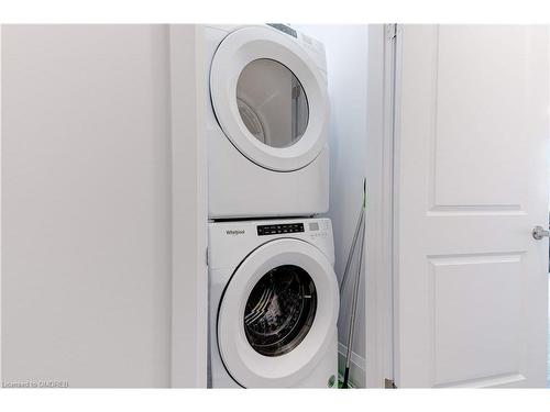 509-450 Dundas Street E, Waterdown, ON - Indoor Photo Showing Laundry Room