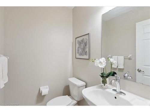 301 Sarah Cline Drive, Oakville, ON - Indoor Photo Showing Bathroom