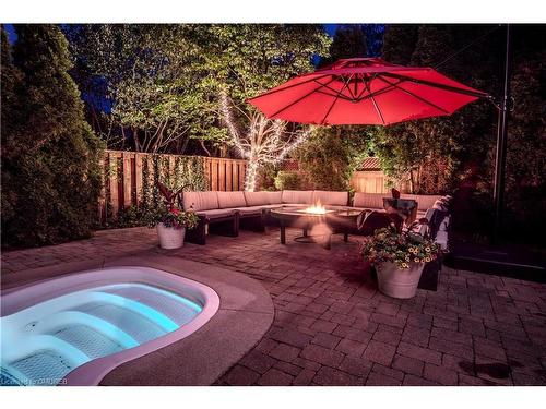 296 Lakeview Avenue, Burlington, ON - Outdoor With Backyard