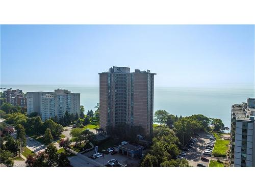 1805-5250 Lakeshore Road, Burlington, ON - Outdoor With View