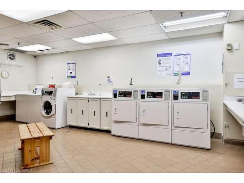 1805-5250 Lakeshore Road, Burlington, ON - Indoor Photo Showing Laundry Room