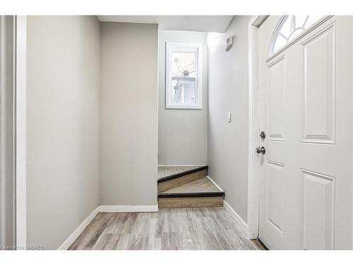 21 Philip Street, St. Catharines, ON - Indoor Photo Showing Other Room