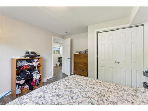 203 Commercial Street, Welland, ON - Indoor Photo Showing Bedroom