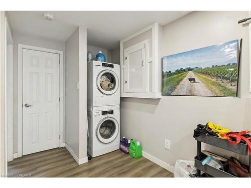 203 Commercial Street, Welland, ON - Indoor Photo Showing Laundry Room