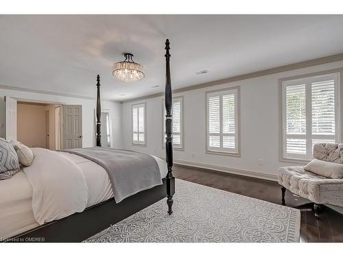 2241 Chancery Lane W, Oakville, ON - Indoor Photo Showing Bedroom