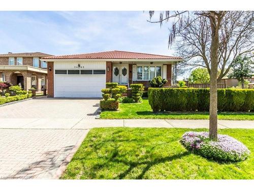 2485 Privet Crescent, Mississauga, ON - Outdoor With Facade