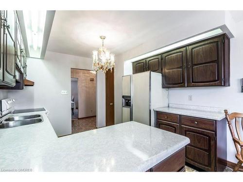 2485 Privet Crescent, Mississauga, ON - Indoor Photo Showing Kitchen With Double Sink