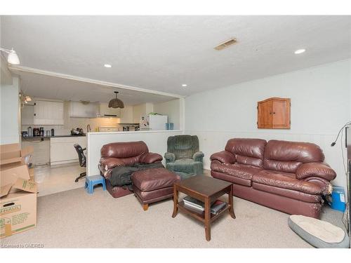 14 Sargent Road, Georgetown, ON - Indoor Photo Showing Living Room