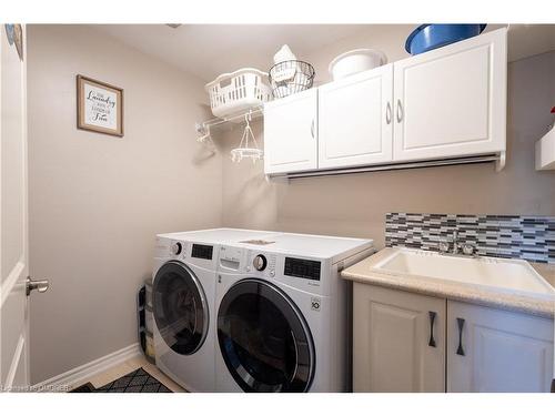 105 Anderson Road, Alliston, ON - Indoor Photo Showing Laundry Room