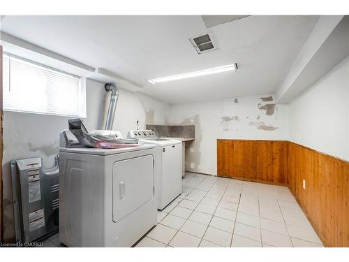 40 Greig Street, Hamilton, ON - Indoor Photo Showing Laundry Room
