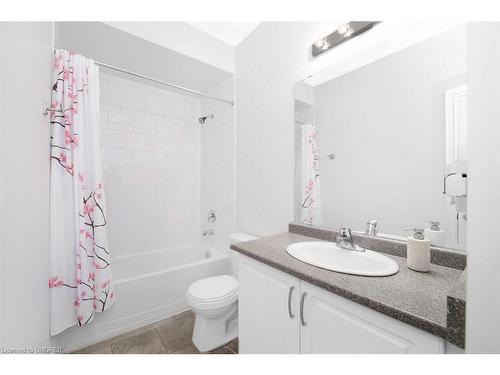 804 Glenbrook Avenue, Burlington, ON - Indoor Photo Showing Bathroom