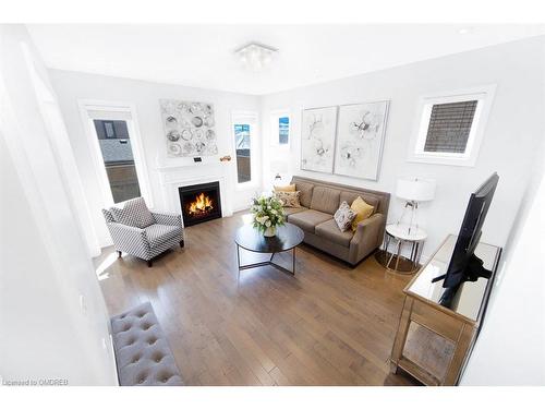 804 Glenbrook Avenue, Burlington, ON - Indoor Photo Showing Living Room With Fireplace