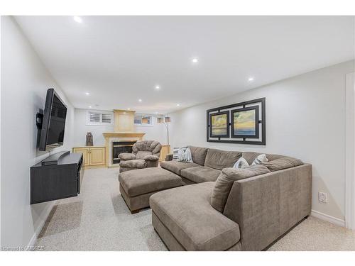 52 Farmington Drive, Brampton, ON - Indoor Photo Showing Living Room