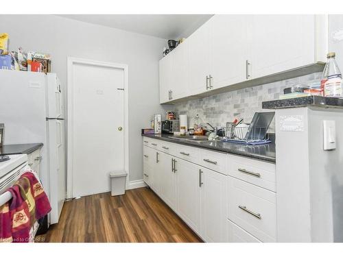 165 Nelson Street, Brantford, ON - Indoor Photo Showing Kitchen