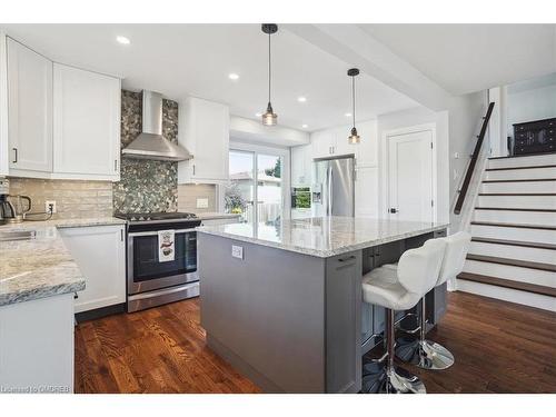 657 Geneva Park Drive, Burlington, ON - Indoor Photo Showing Kitchen With Upgraded Kitchen
